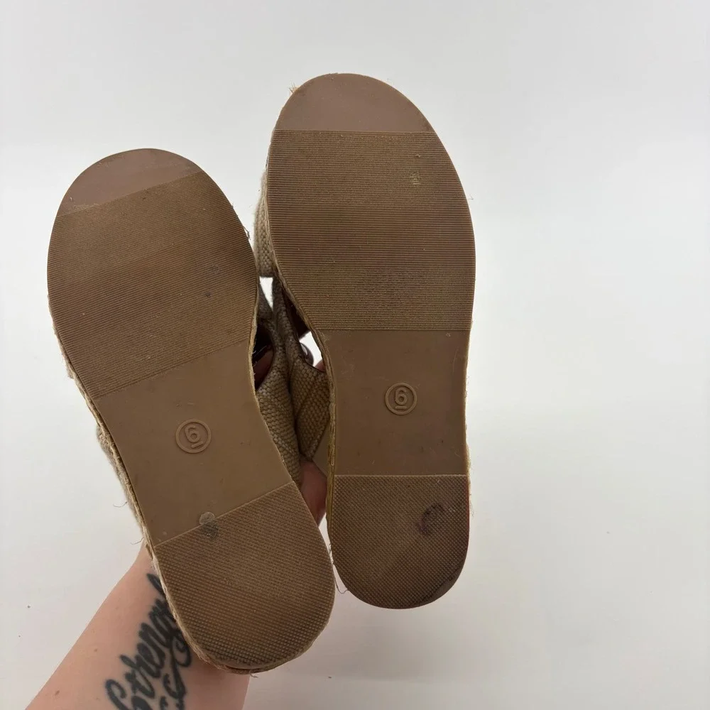 Universal Thread Womens 6 Beige Striped Platform Slide Espadrille Wedge Sandals